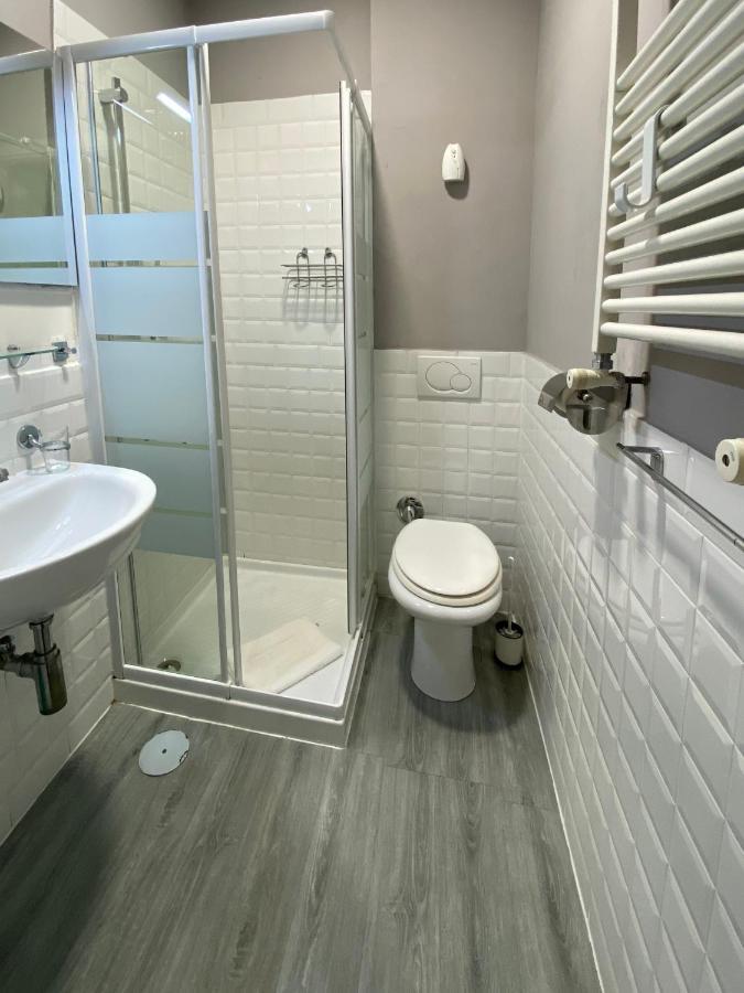 Arie Romane Guesthouse Exterior photo