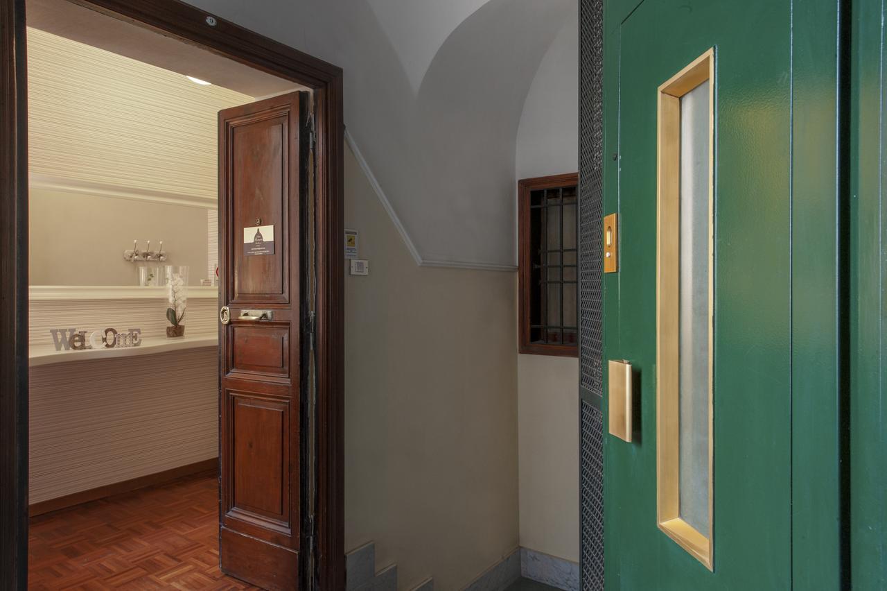 Arie Romane Guesthouse Exterior photo