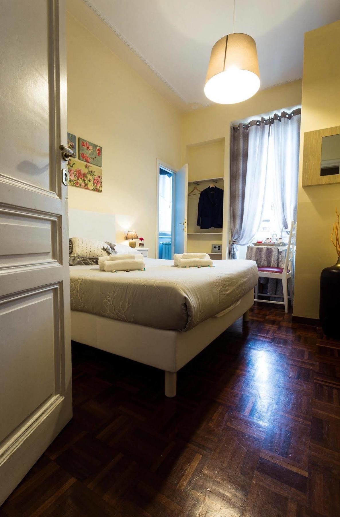 Arie Romane Guesthouse Exterior photo